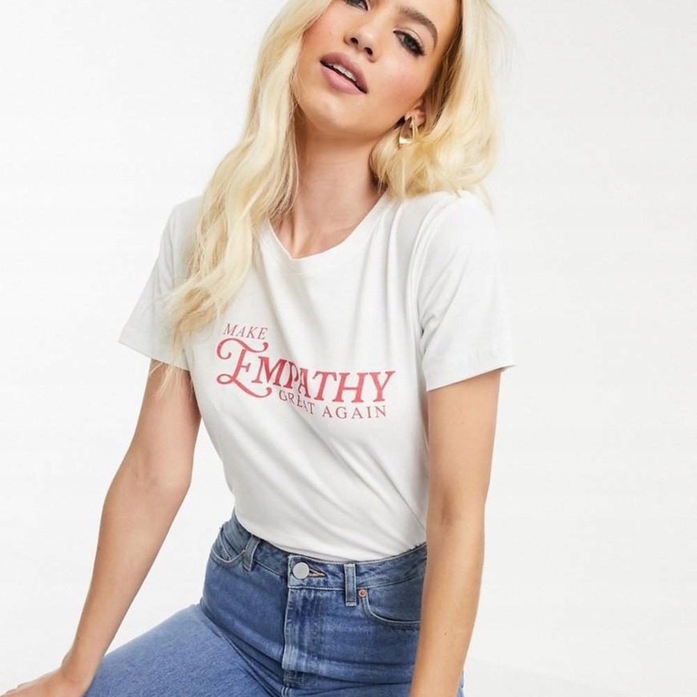 Stradivarius Off-white Cream T-shirt Size Large Make Empathy Great Again
